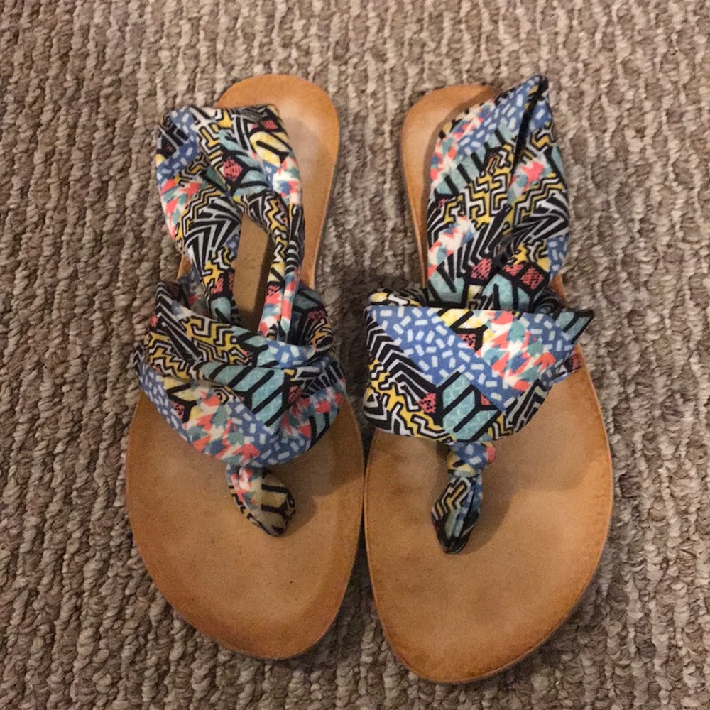 Printed fabric sandals
